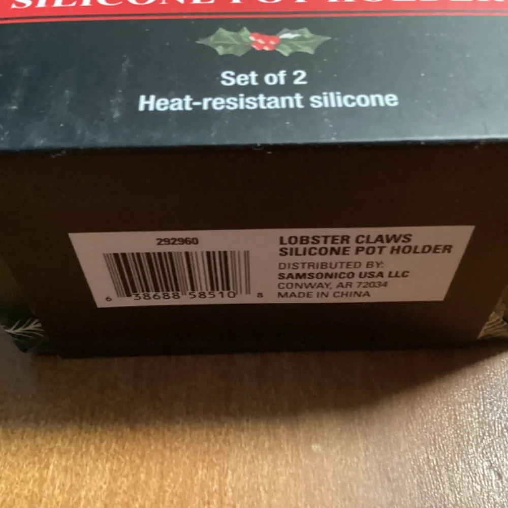 Lobster Claws Silicone Pot Holder New with tag Prewrapped & ready to go